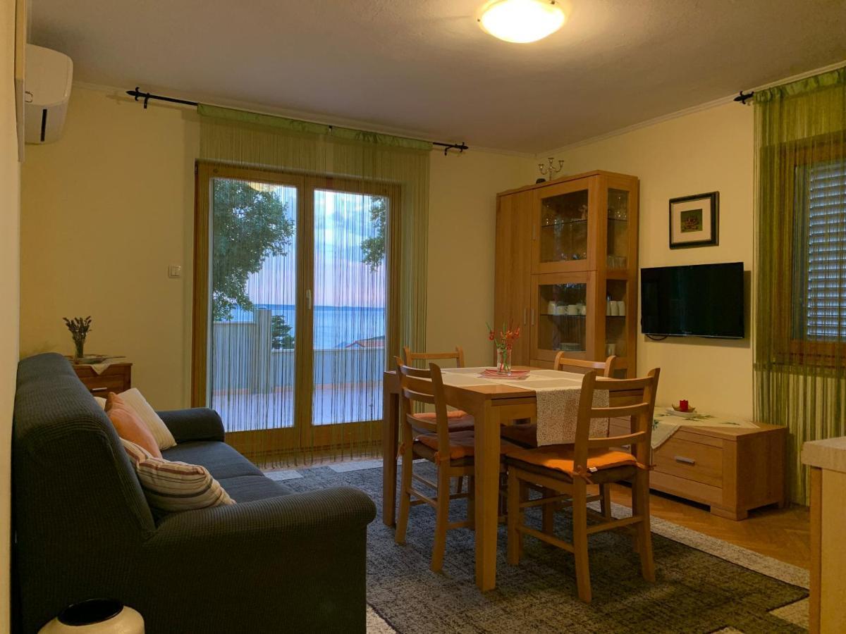 4mios Apartment Razanac